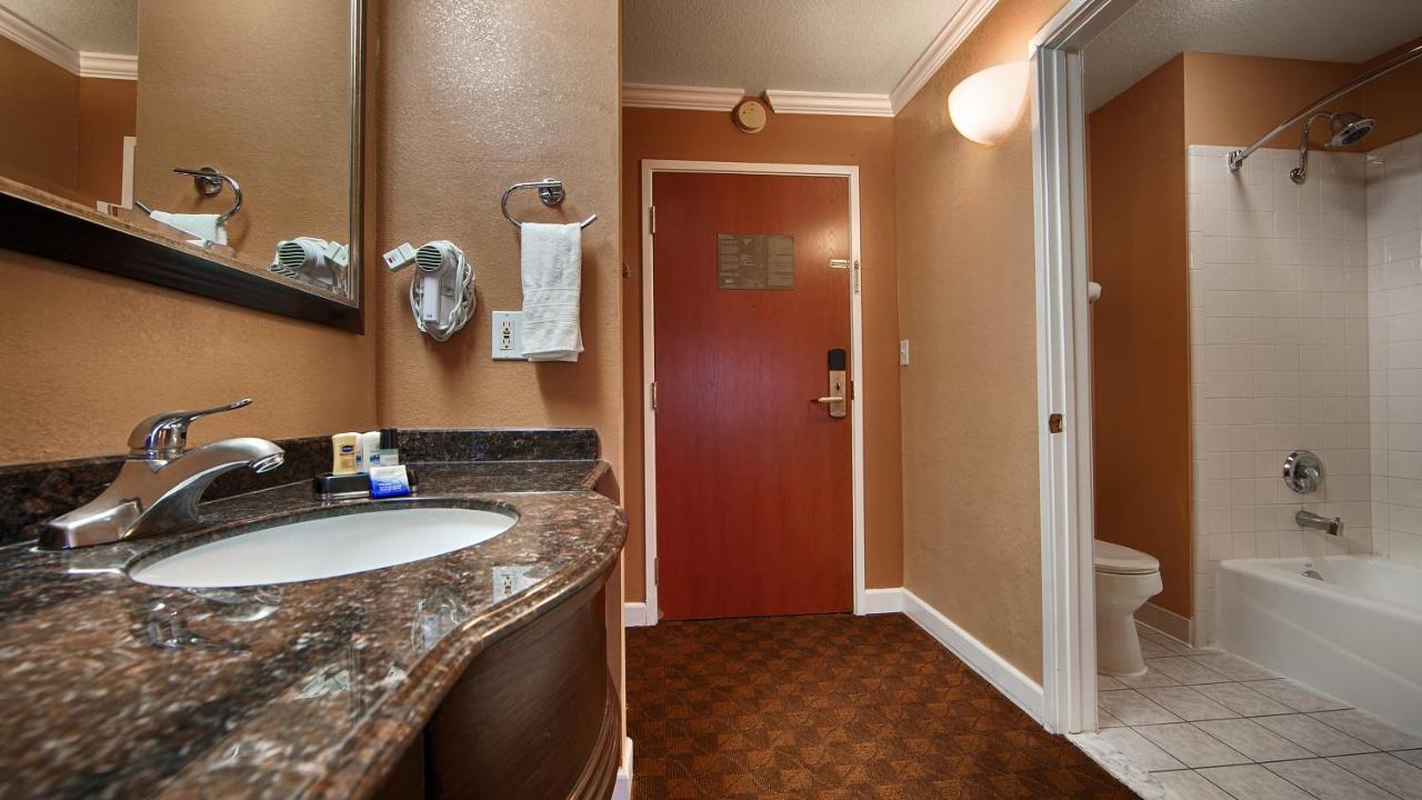 Best Western Orchard Inn Ukiah Exterior photo