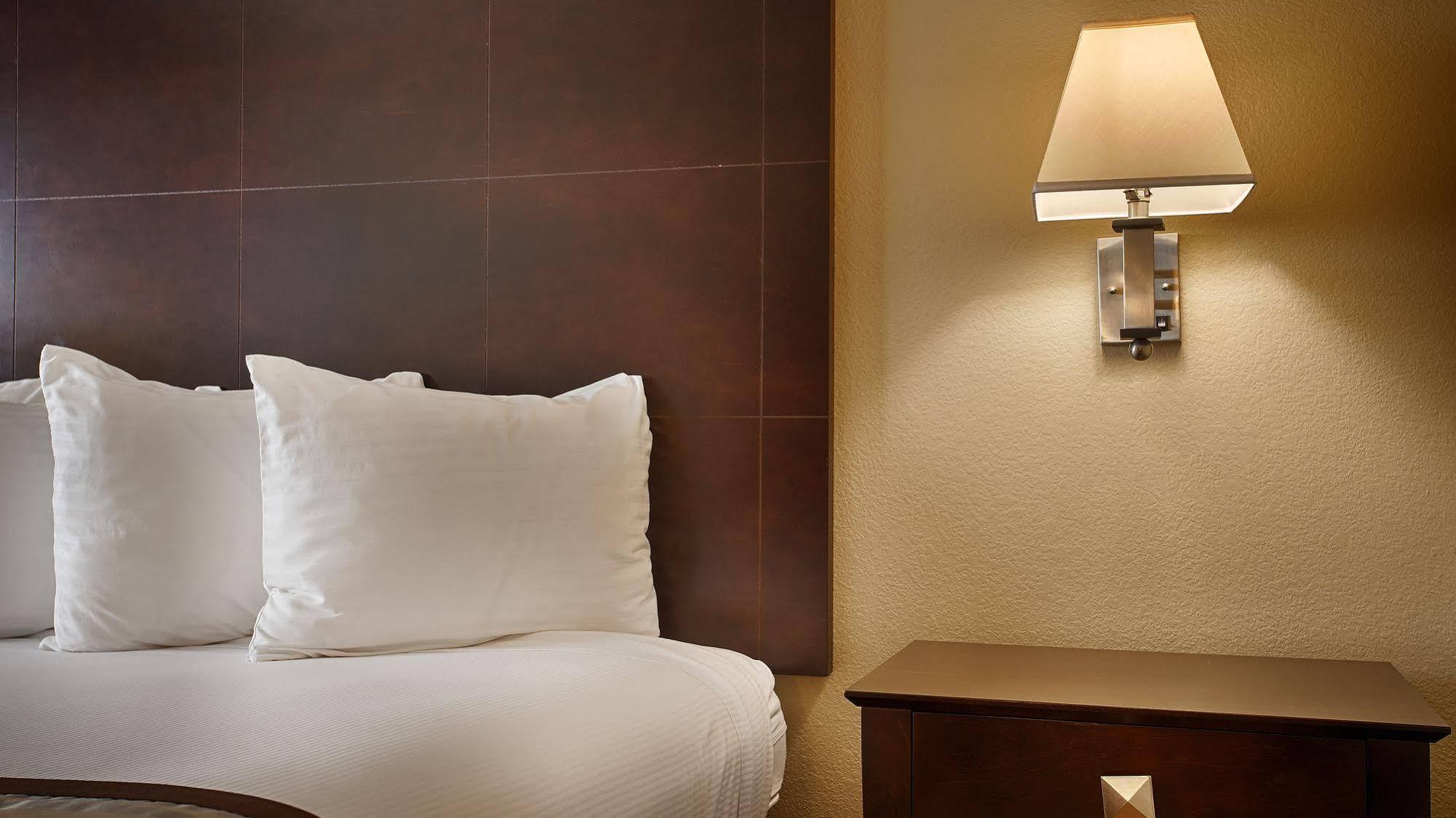 Best Western Orchard Inn Ukiah Exterior photo